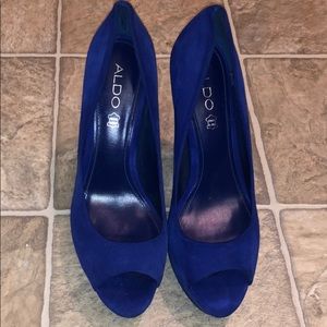 Aldo Blue Suede shoes, size 40